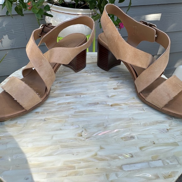 Franco Sarto Helga Havana Heels - Picture 4 of 8